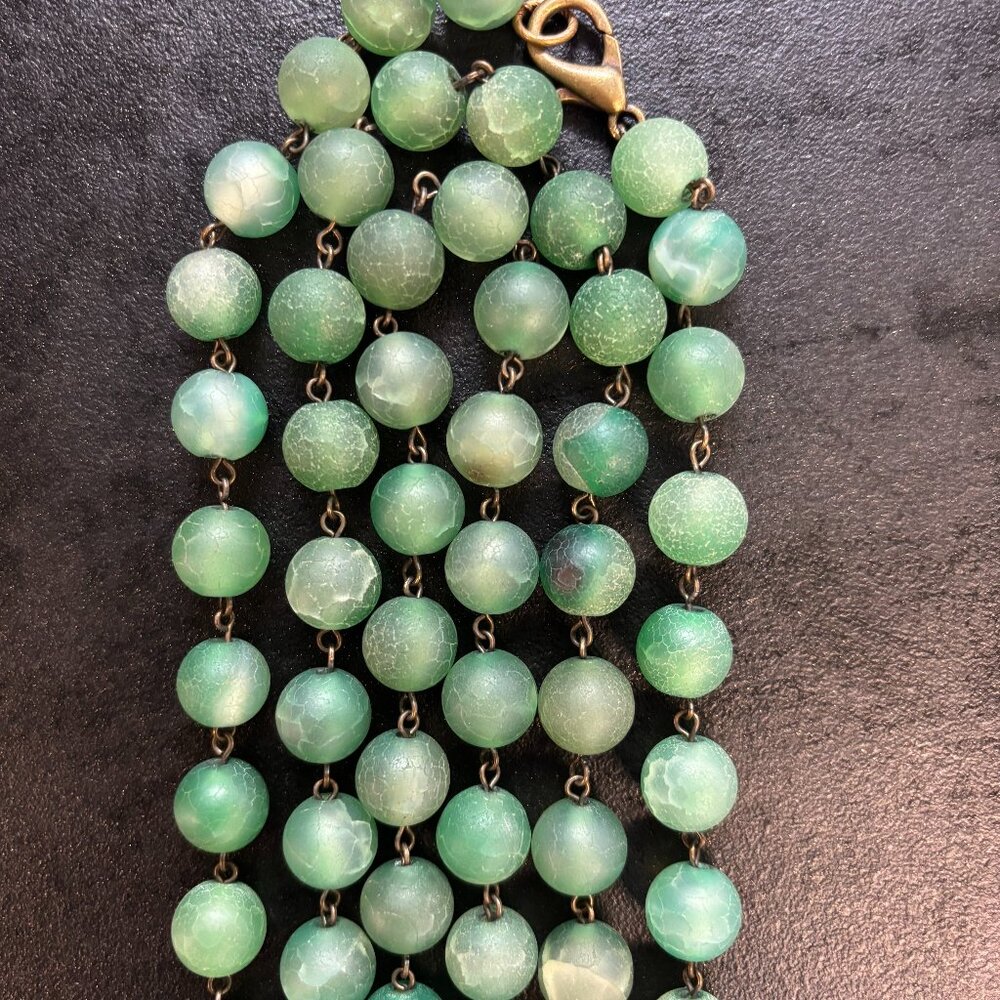 Vintage Green Beaded Necklace - Picture 4 of 4